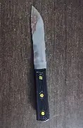 Hombre termina tras las rejas por ingresar a iglesia con cuchillo en mano